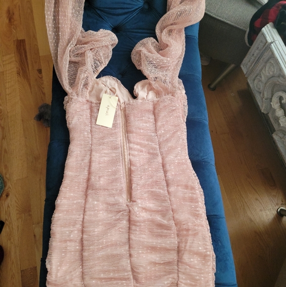 Peach mini dress - Picture 2 of 4